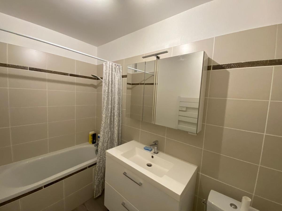Appartement Parc De Fresnoy Roye  Eksteriør billede